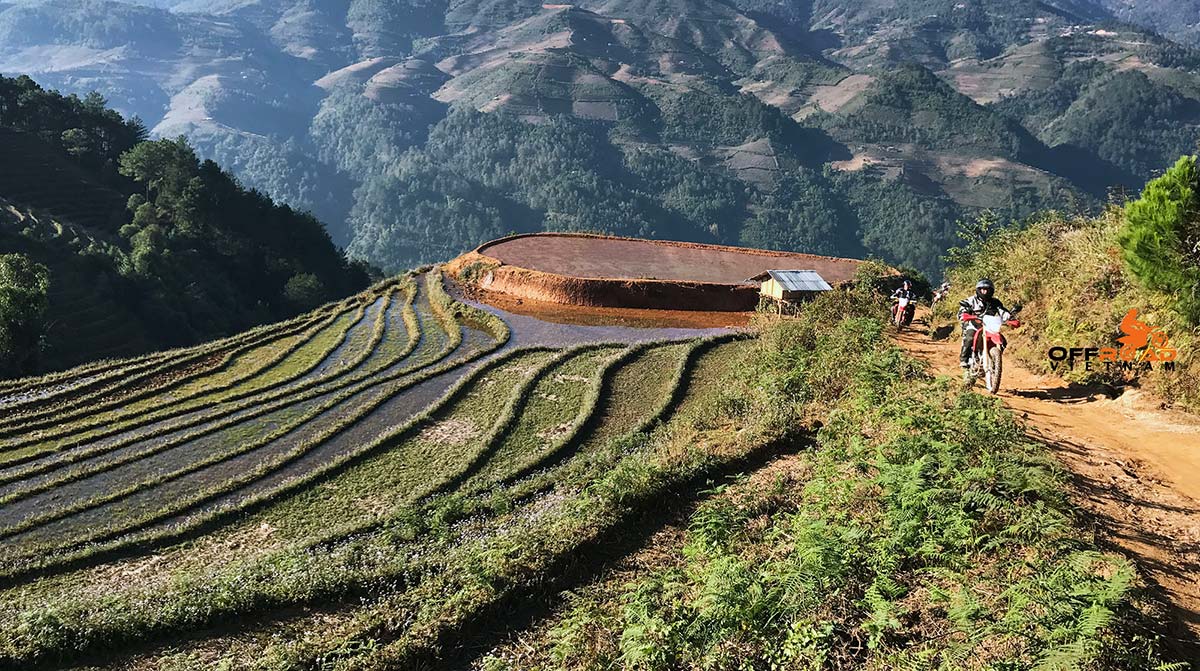 Hidden Vietnam Motorbike Tours - Scenic Ha Giang trail road motorcycle tours in 9 days via Sapa.