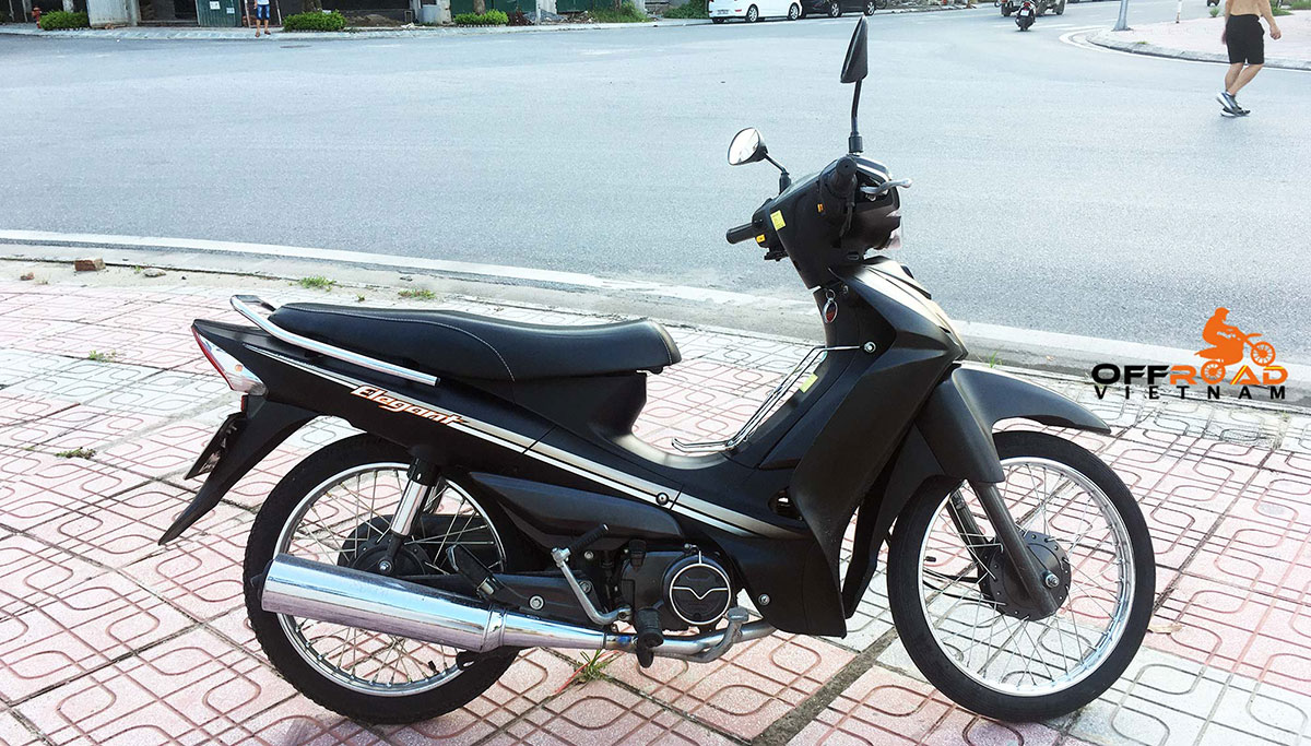 Hidden Vietnam 50cc scooter SYM Elegant semi-automatic scooter year 2017.